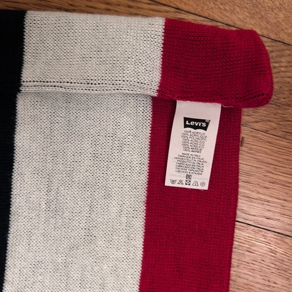 Levi’s Logo Scarf - 64” Long‎